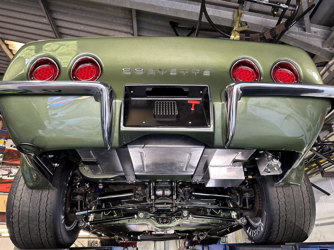 corvette-c3-race-road-car