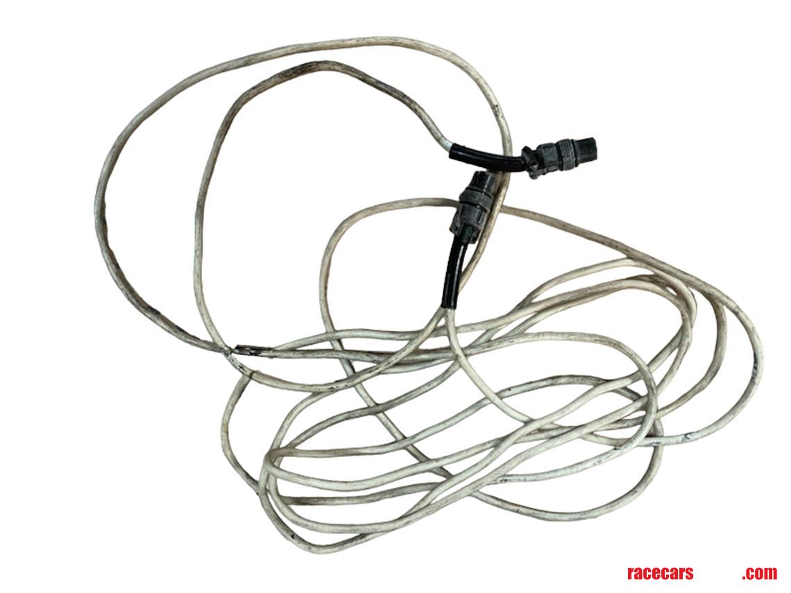 intercom-swi-scales-flight-case