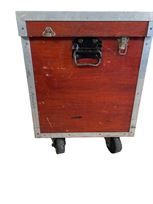 intercom-swi-scales-flight-case