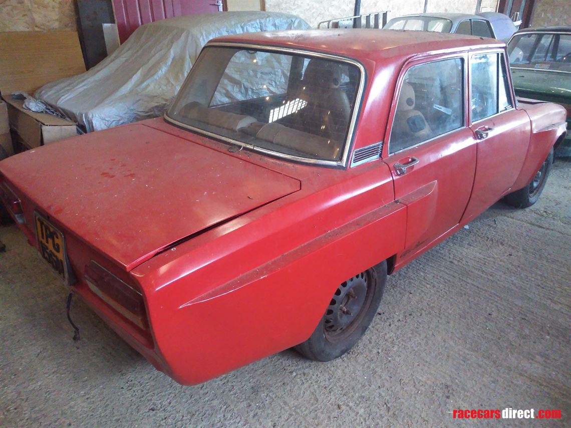 alfa-romeo-2000-berlina-outlaw