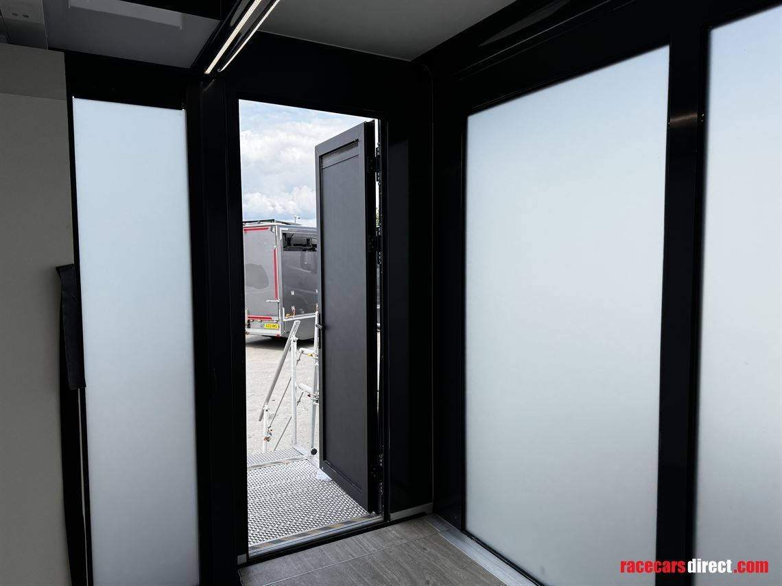 choice-of-expandable-pod-trailers