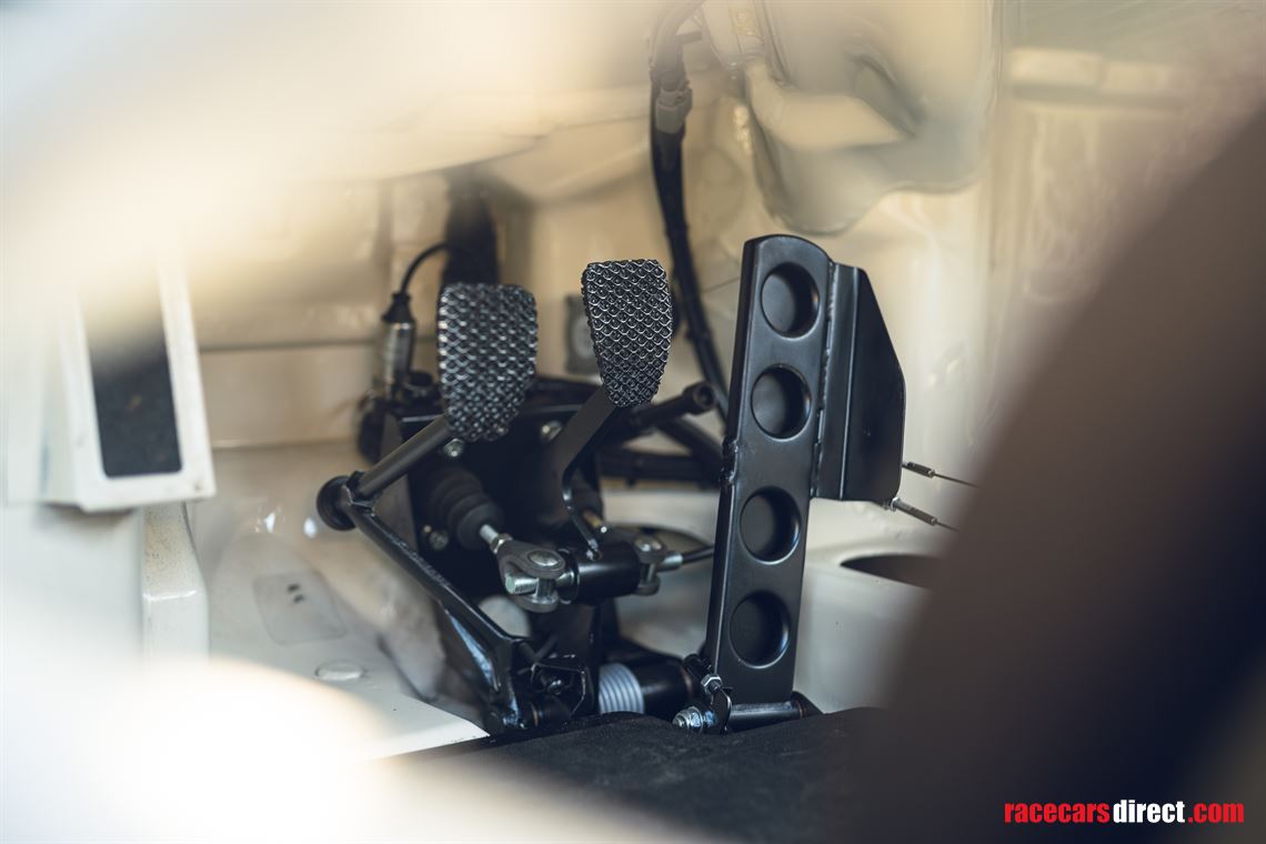 1965-porsche-911-race-car