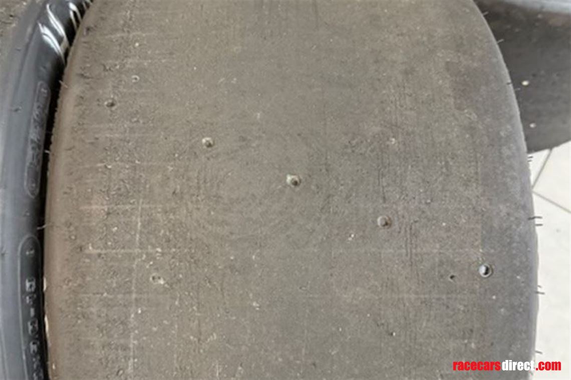 4-hoosier-tyres-little-used