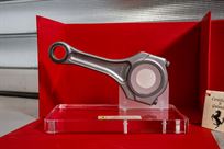 ferrari-con-rod-display