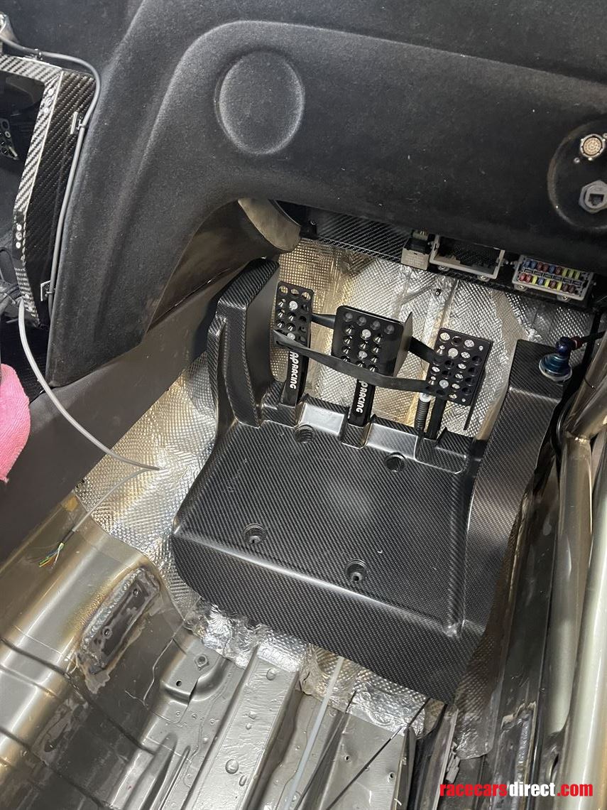 carbon-foot-plate-for-ap-racing-pedal-box