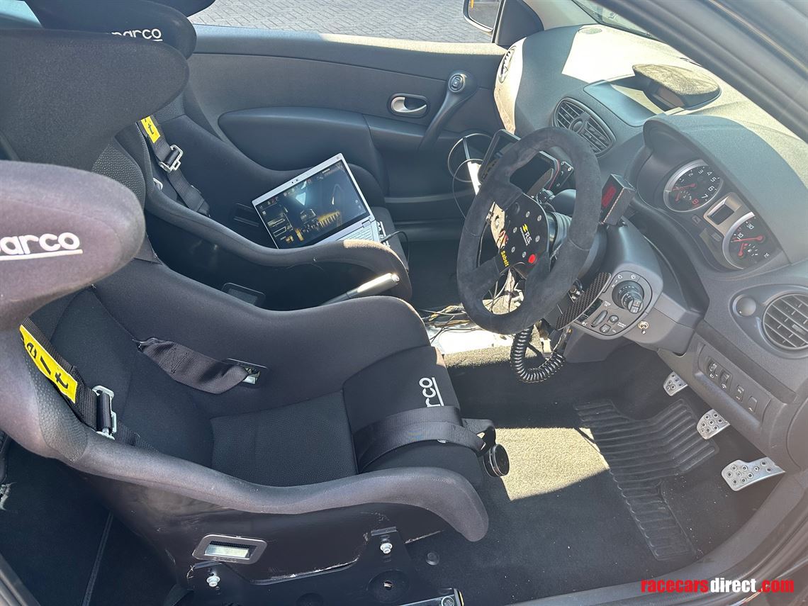 renault-clio-mk3-racetrack-car