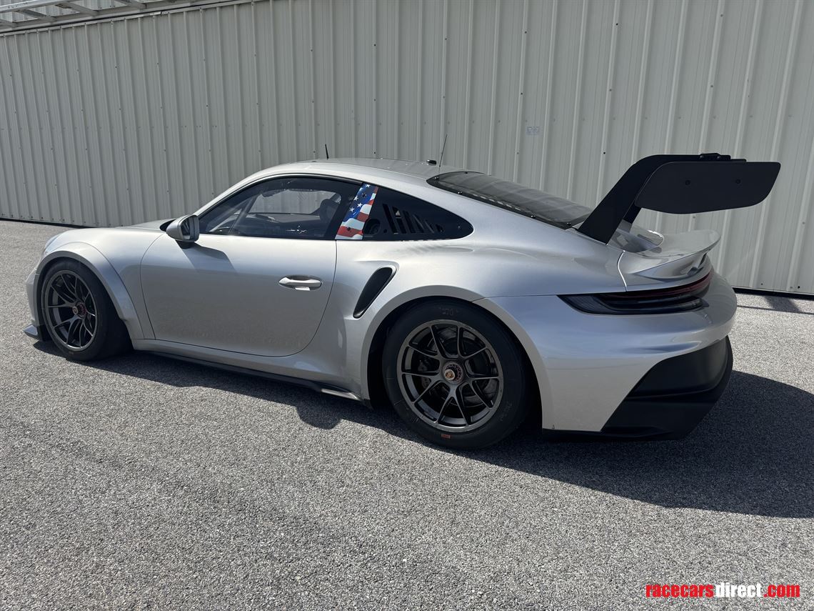 porsche-992-gt-3-cup-car