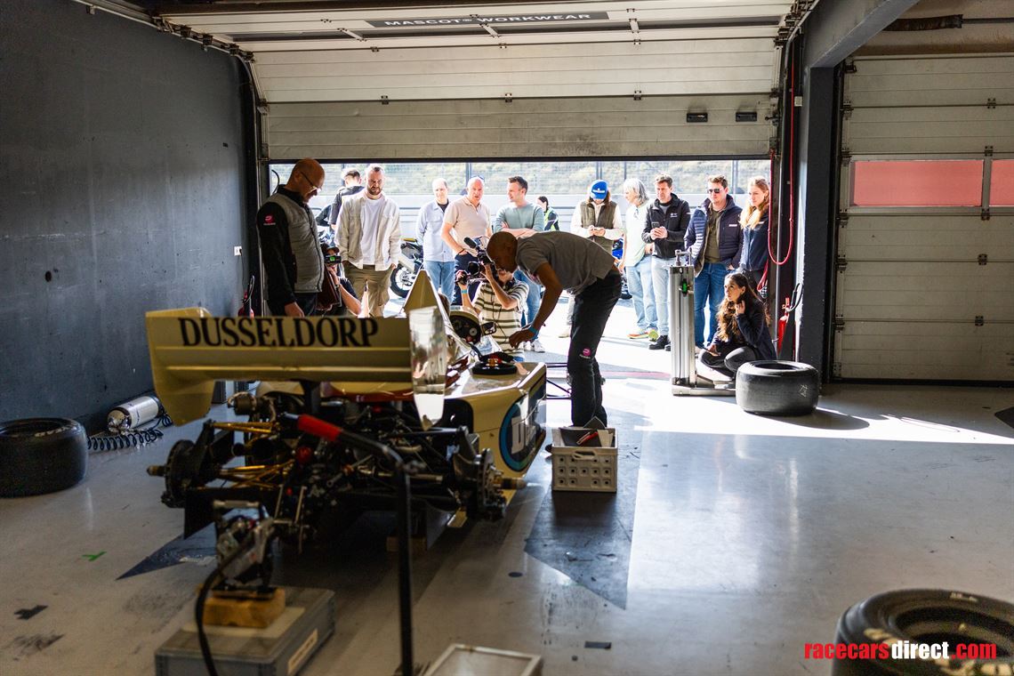 arrows-a8-bmw-f106-race-ready-up-to-1985-comp