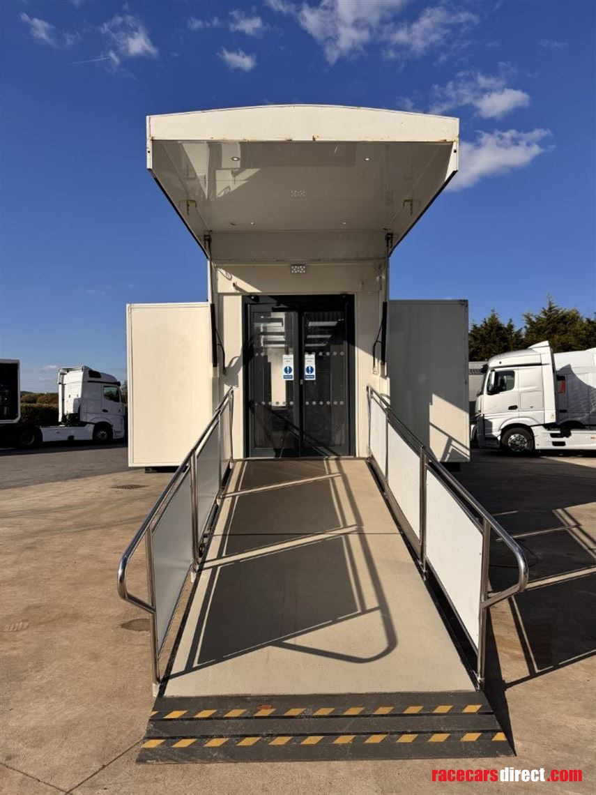 hms-ref-585-used-exhibition-unit