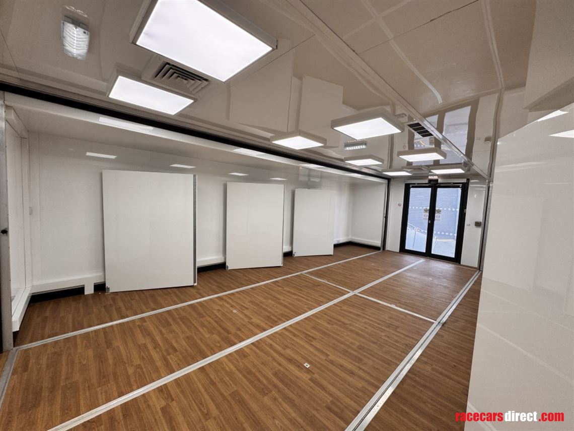 hms-ref-585-used-exhibition-unit