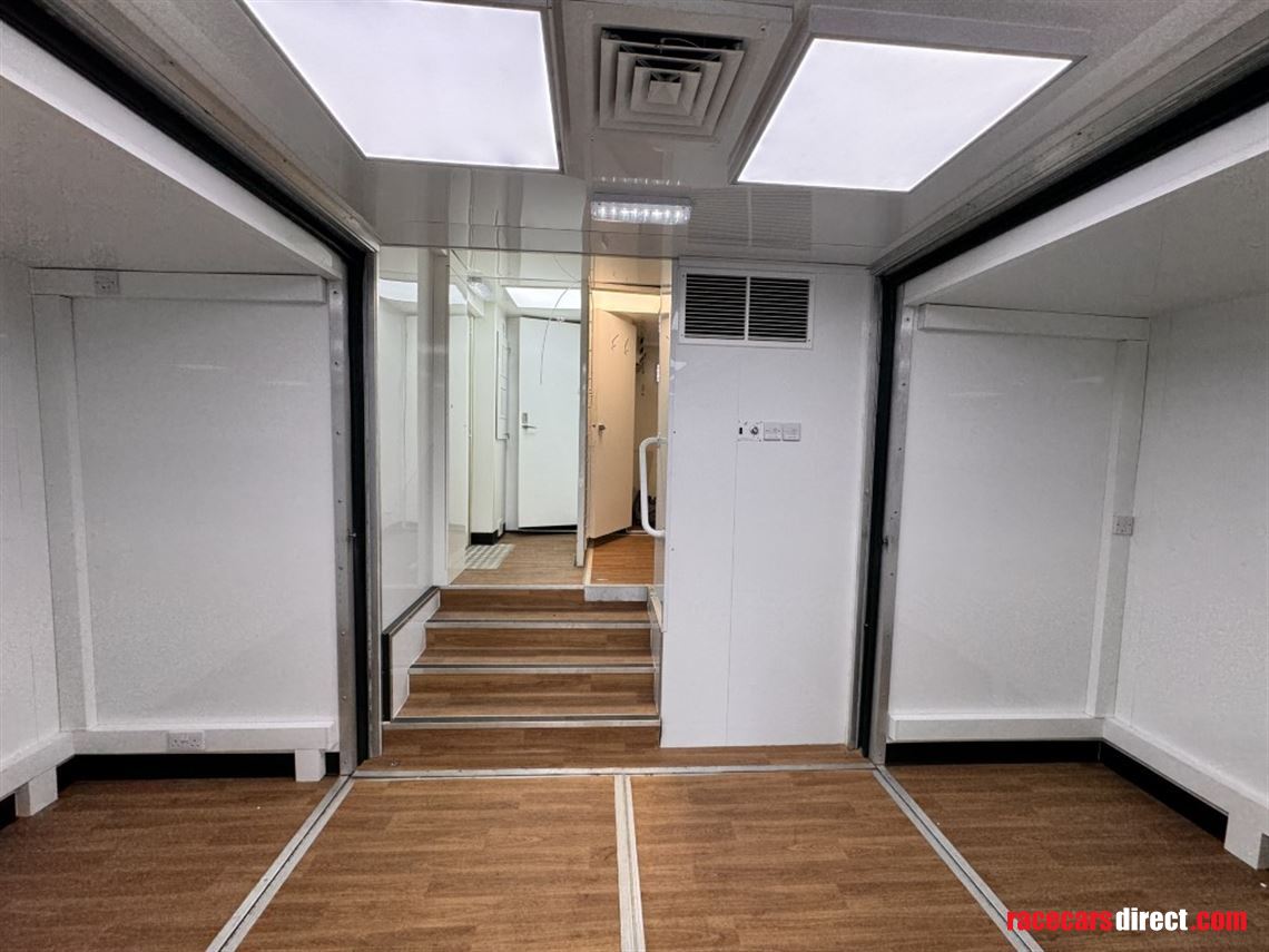 hms-ref-585-used-exhibition-unit