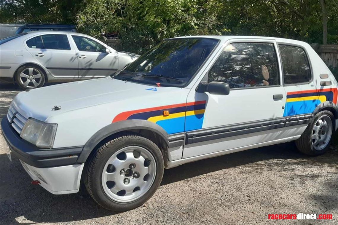 peugeot-205-gti