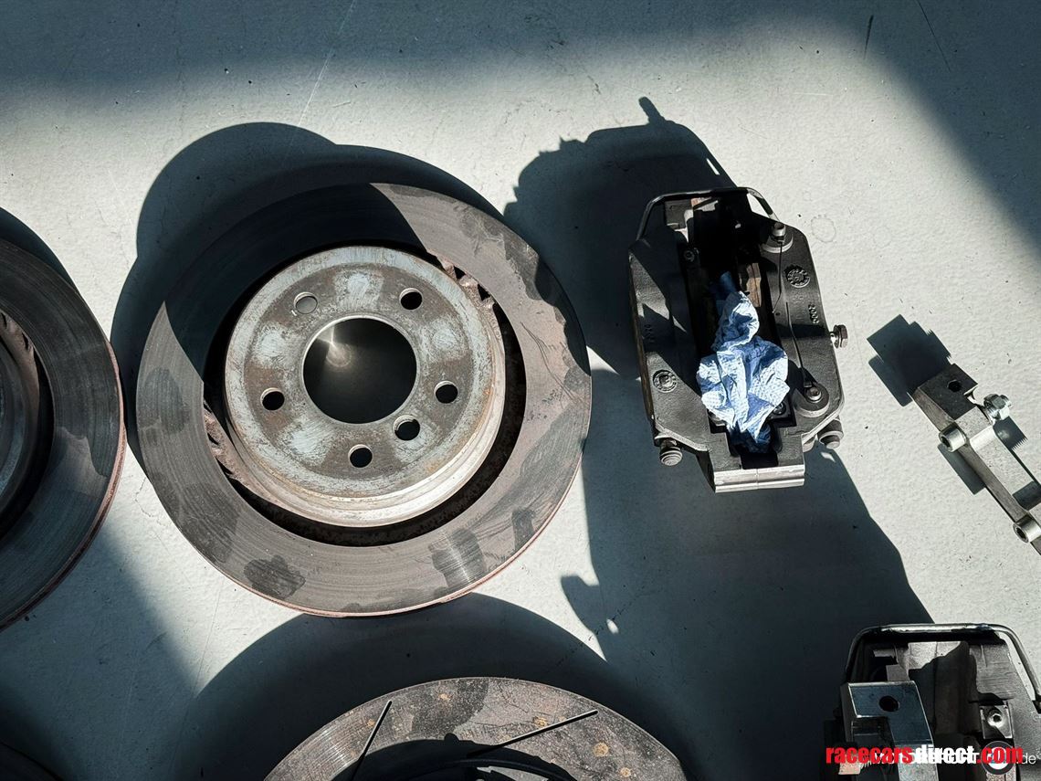 ap-racing-pro-5000-for-bmw-m3-e36