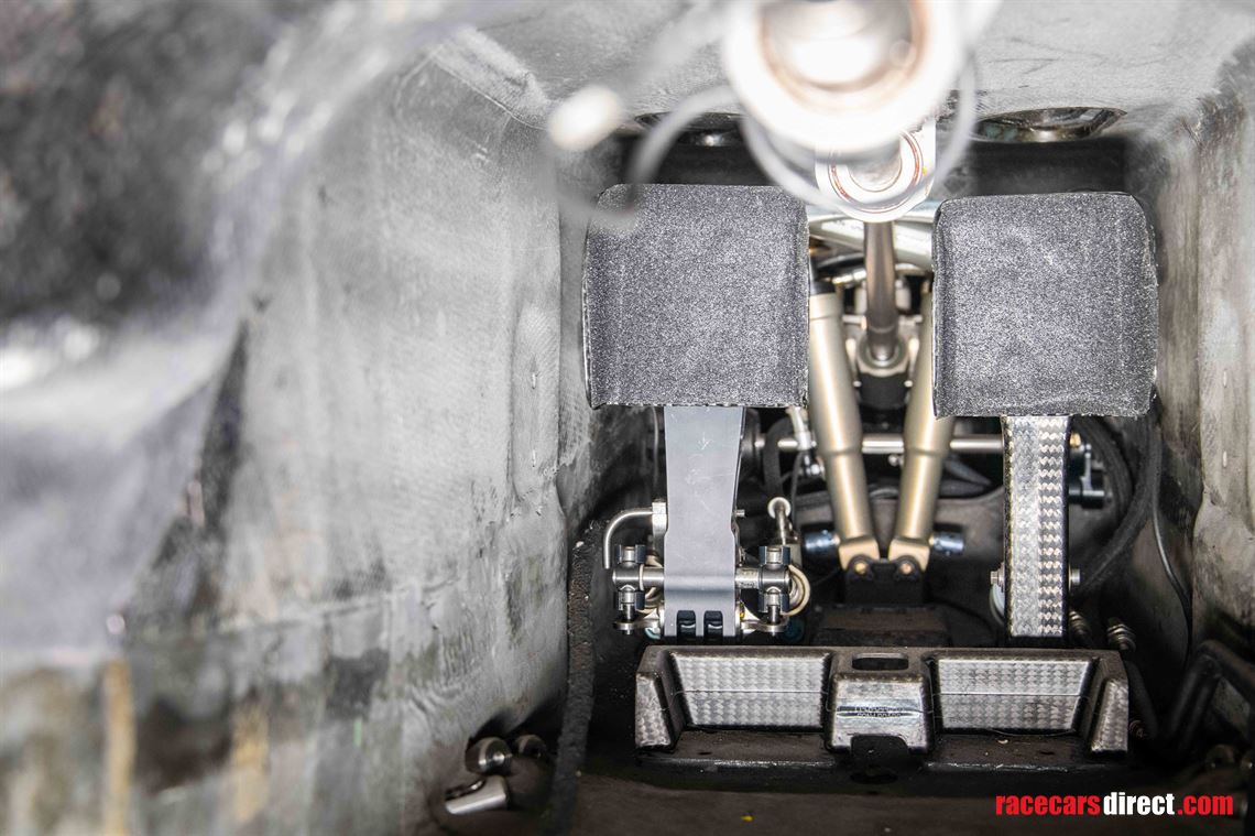 formula-1-lotus-t128---rolling-chassis