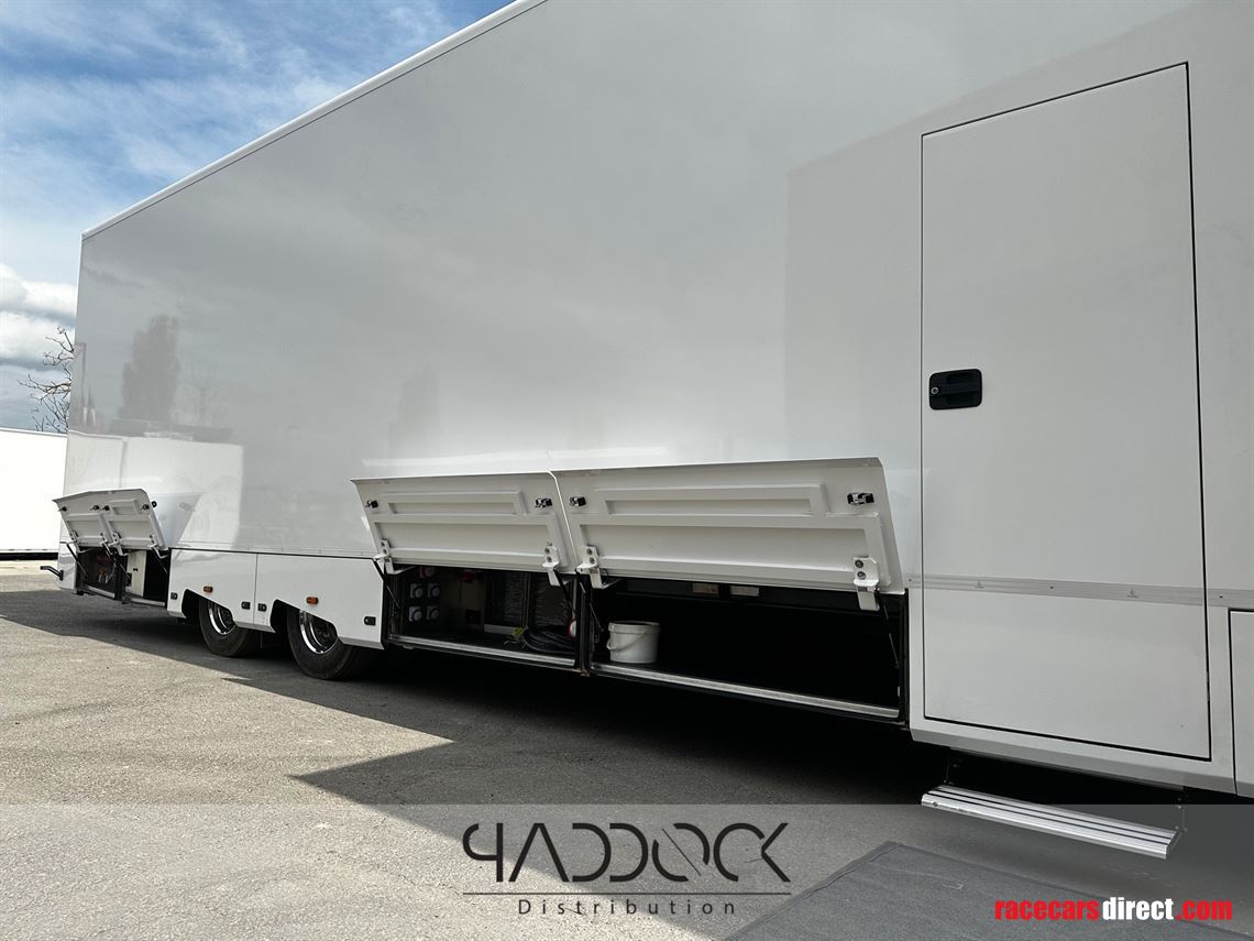 astacar-z2-slide-ref-4933-in-productionstock