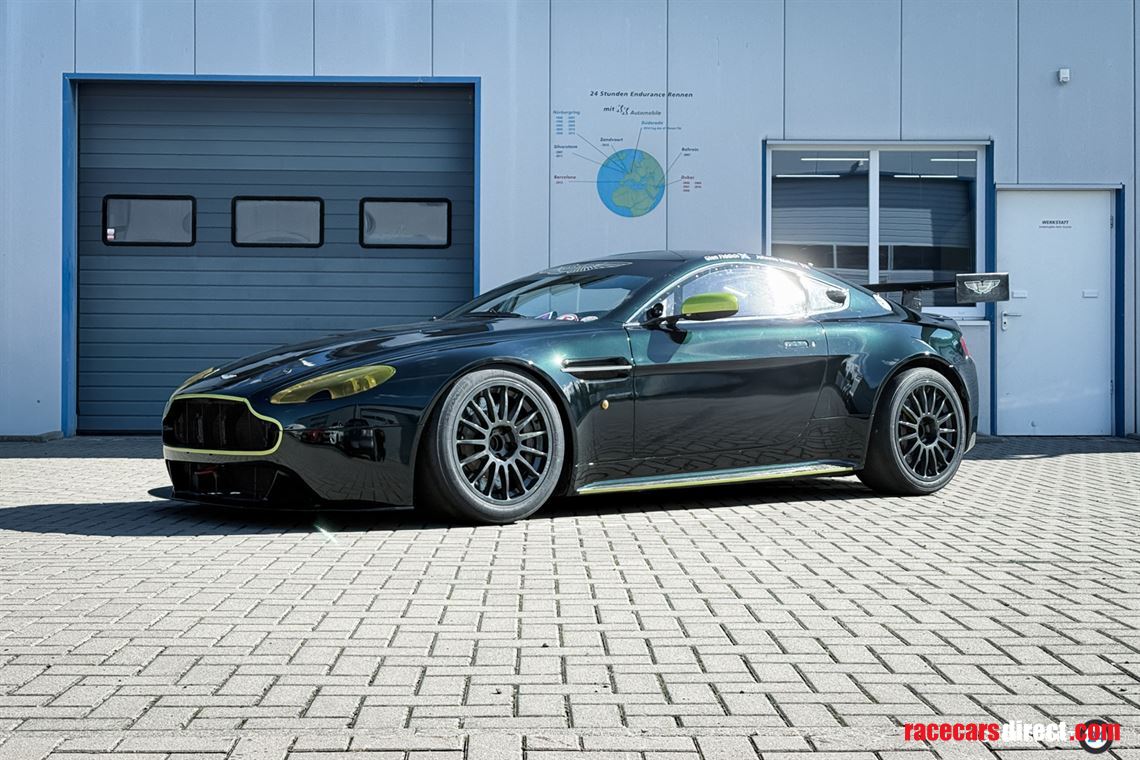 aston-martin-vantage-gt4-2009