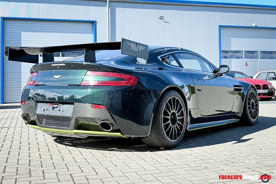 aston-martin-vantage-gt4-2009