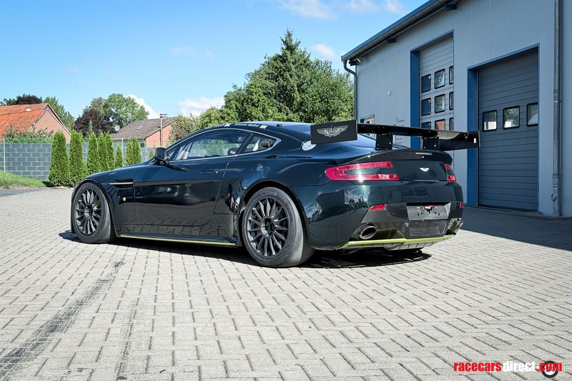 aston-martin-vantage-gt4-2009