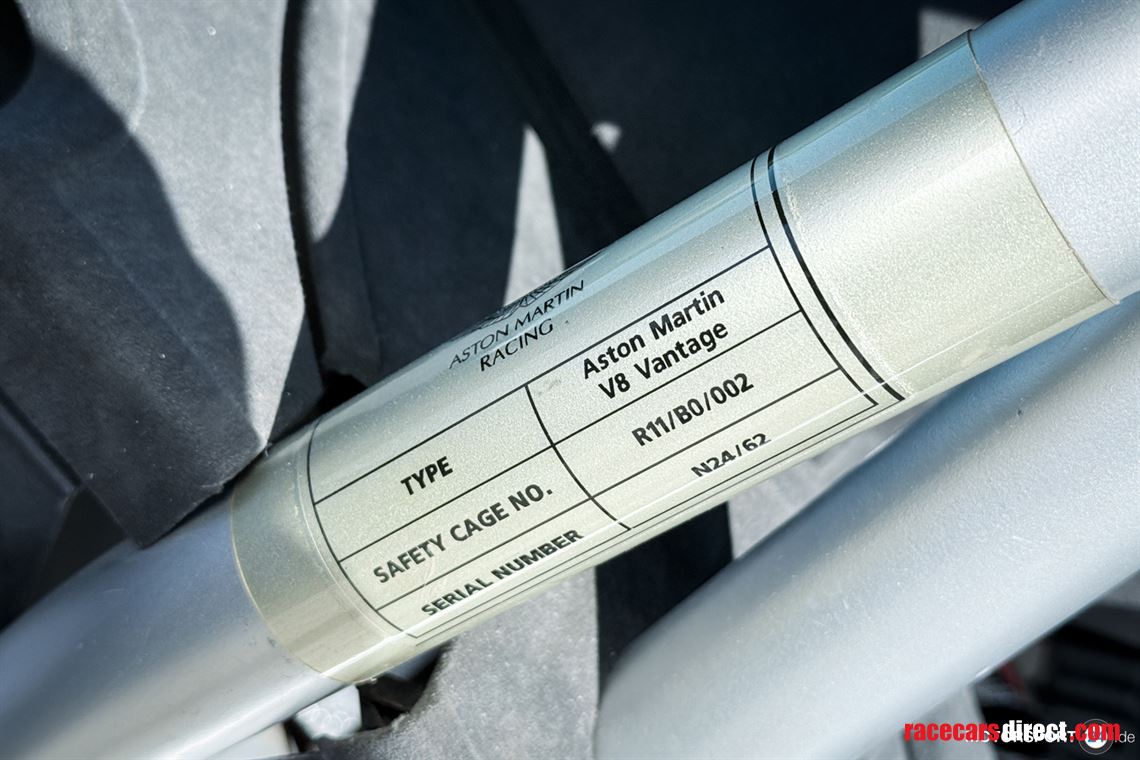 aston-martin-vantage-gt4-2009