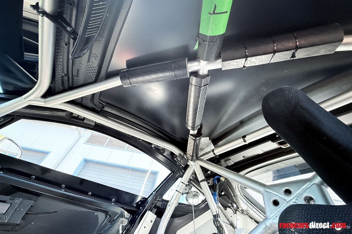 aston-martin-vantage-gt4-2009