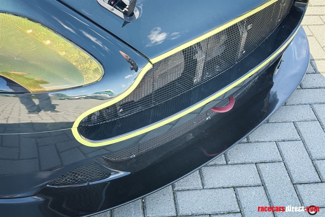 aston-martin-vantage-gt4-2009