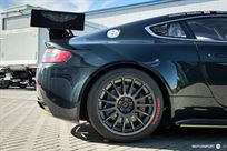 aston-martin-vantage-gt4-2009