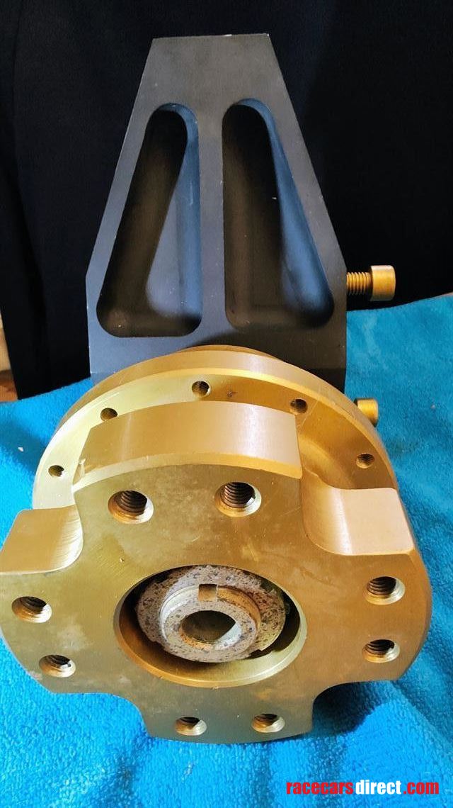 universal uprights & hubs