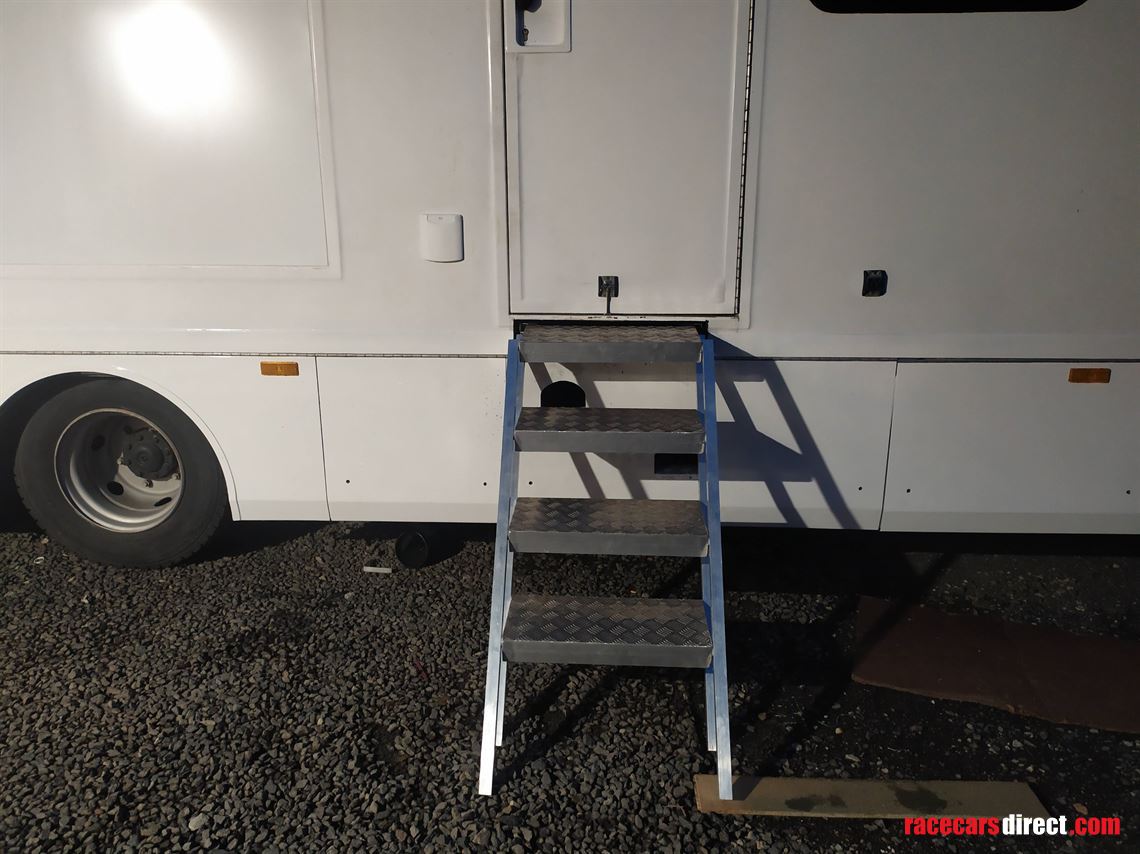 mercedes-benz-atego-823-camper-6-seats