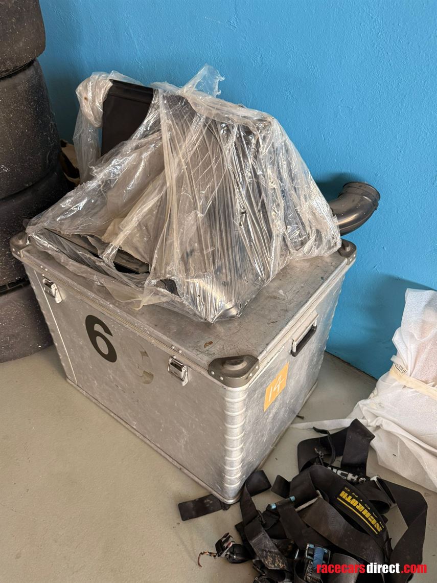 2010-lamborghini-gallardo-gt3-560-reiter-engi