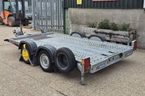 brian-james-c4-blue-trailer-33m-x-17m-20t-gvw