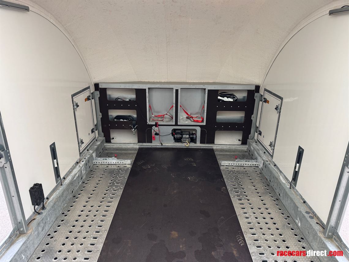 brian-james-race-transporter-4