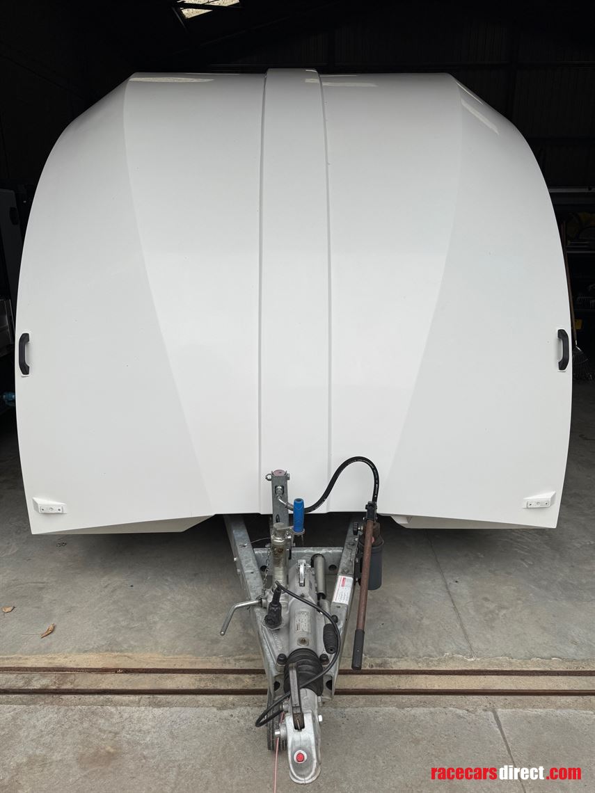 brian-james-race-transporter-4