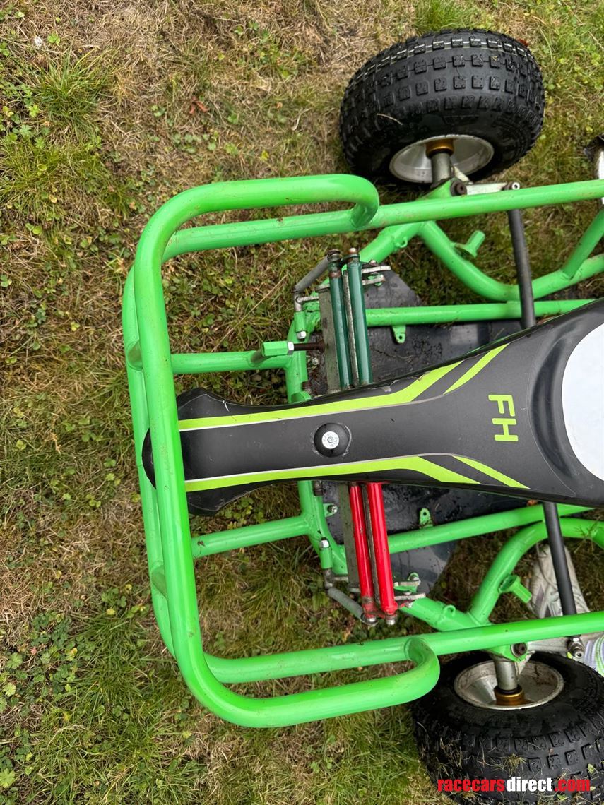 2-x-2015-biz-jk5-go-karts