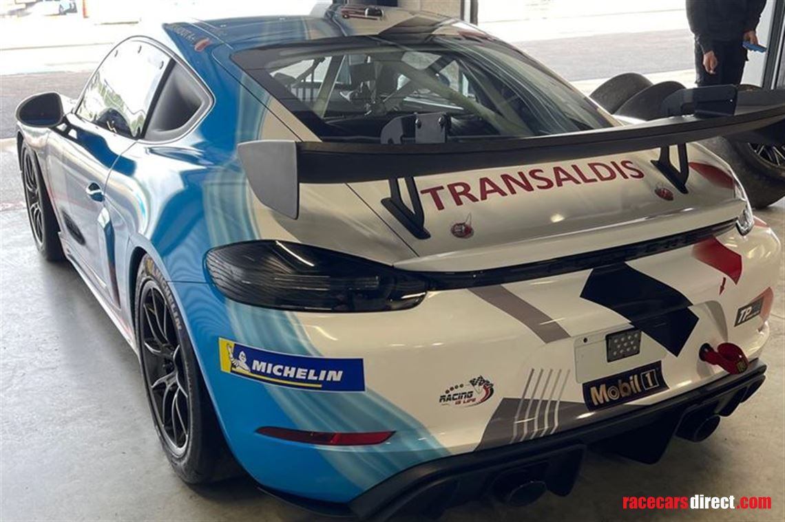 2024-porsche-718-cayman-gt4-rs-clubsport