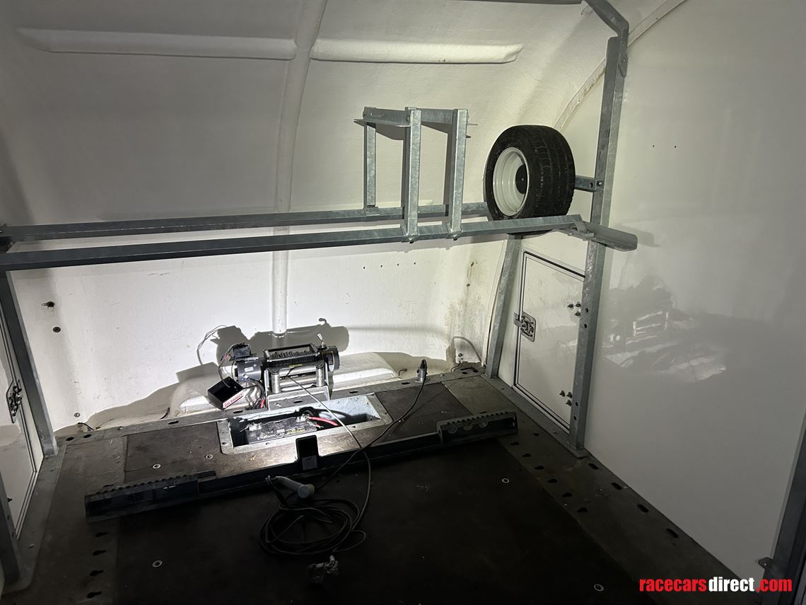 brian-james-t3-car-transporter