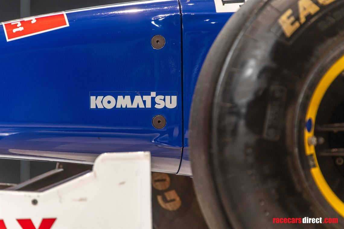 sold-f1-williams-fw1819-works-show-car