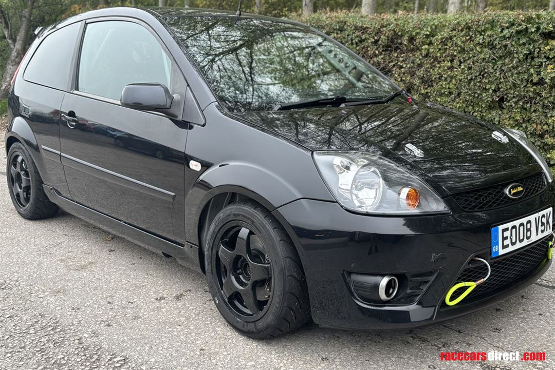 ford-fiesta-st150-race-car-st-challenge