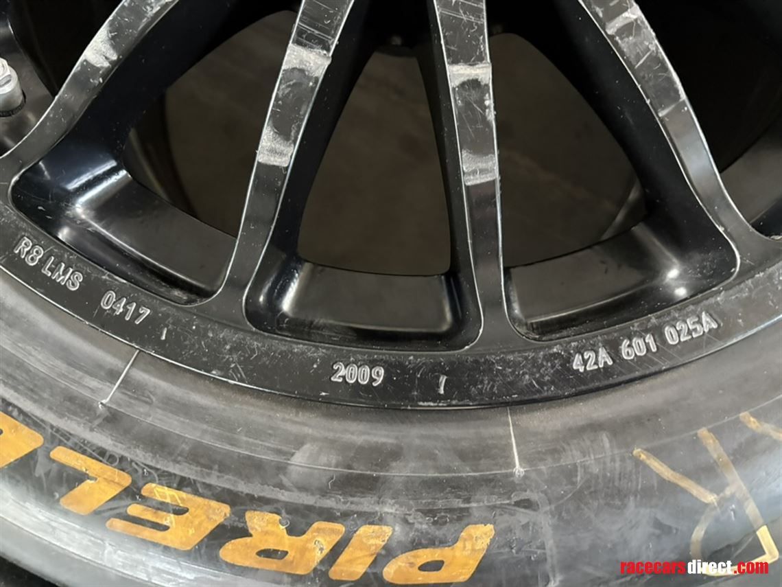 five-oz-racing-audi-r8-gt3-lms-gen-1-rear-whe