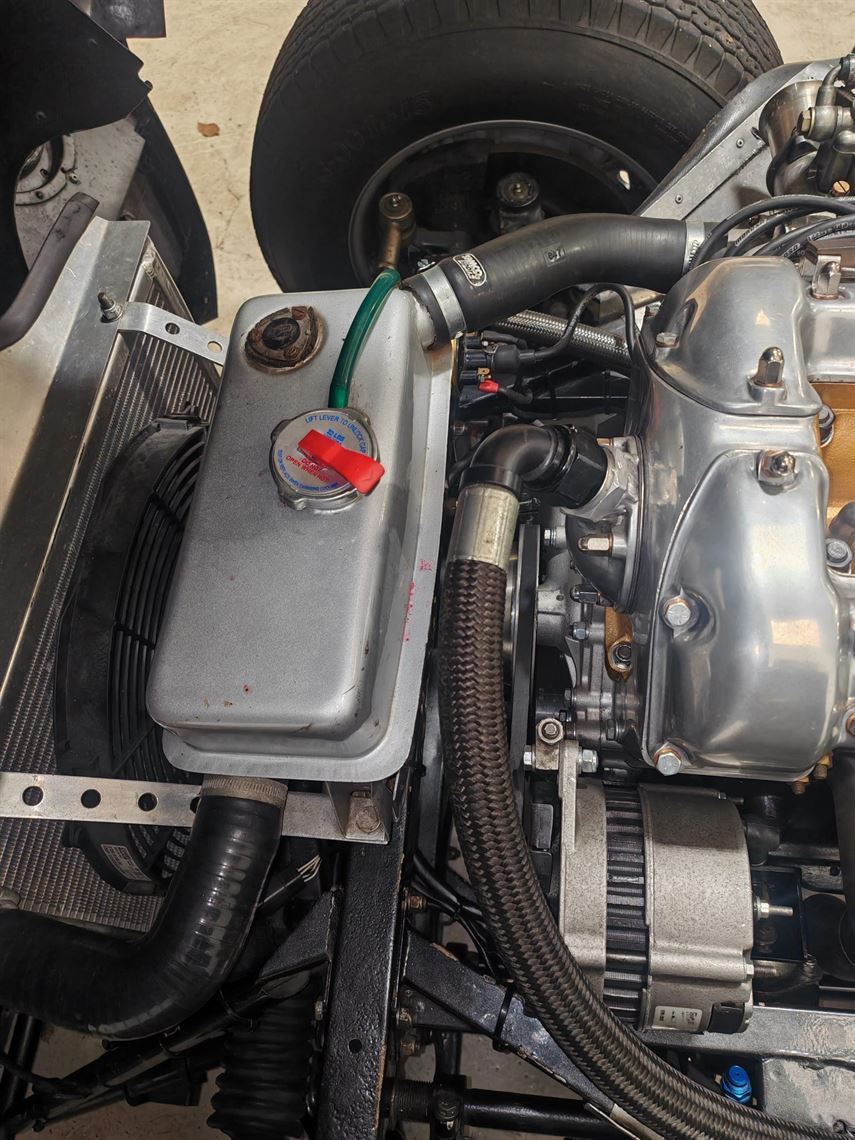 jaguar-e-type-semi-lighweight-fia-race-car