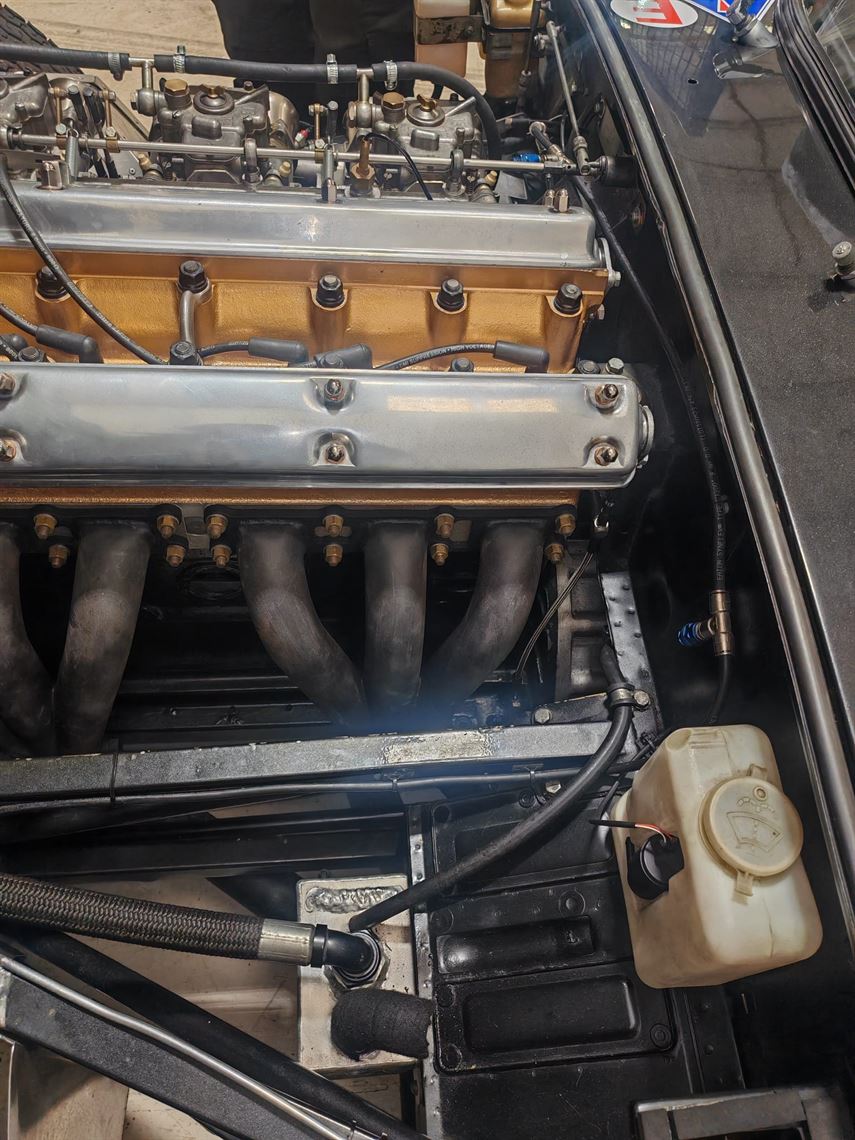 jaguar-e-type-semi-lighweight-fia-race-car