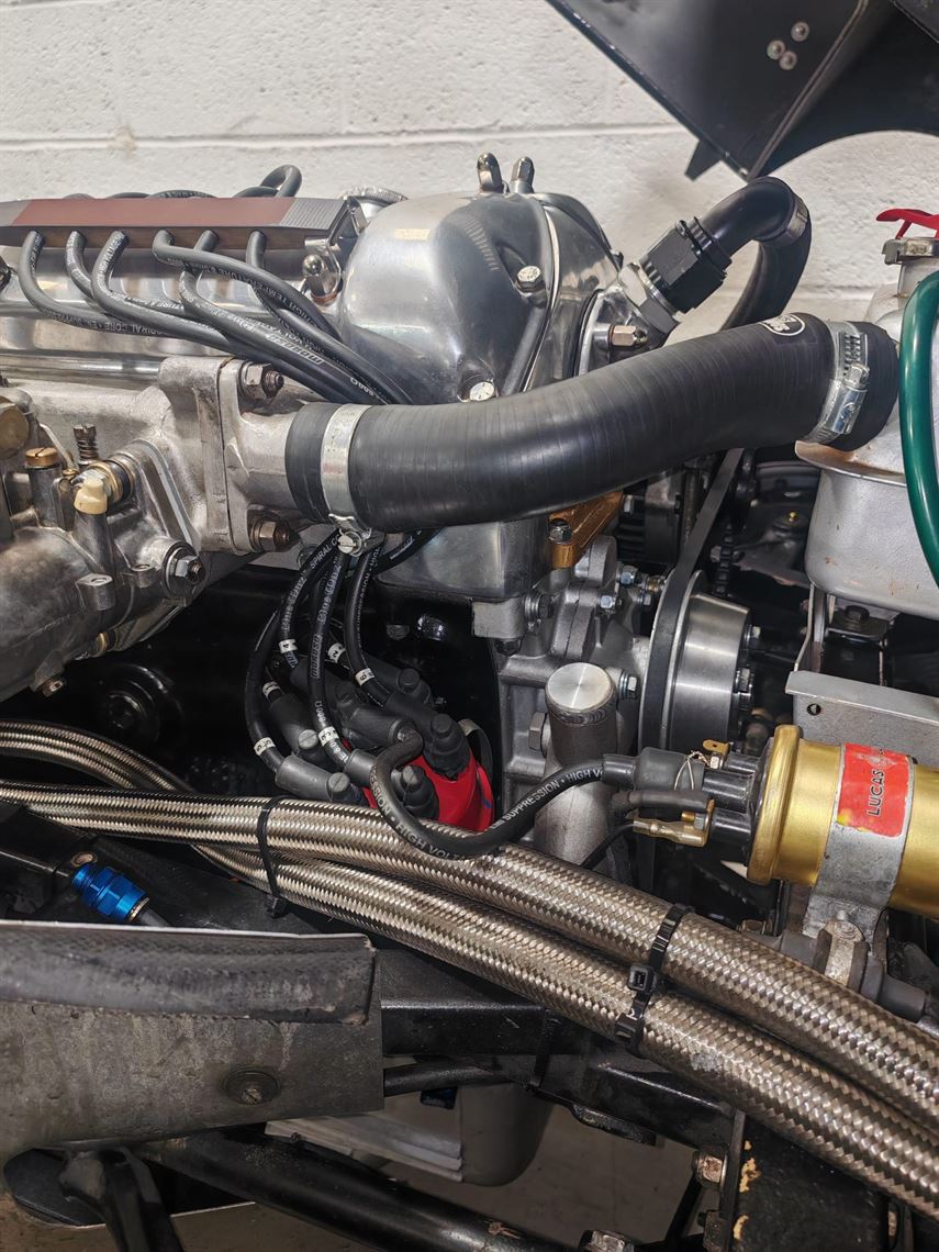 jaguar-e-type-semi-lighweight-fia-race-car