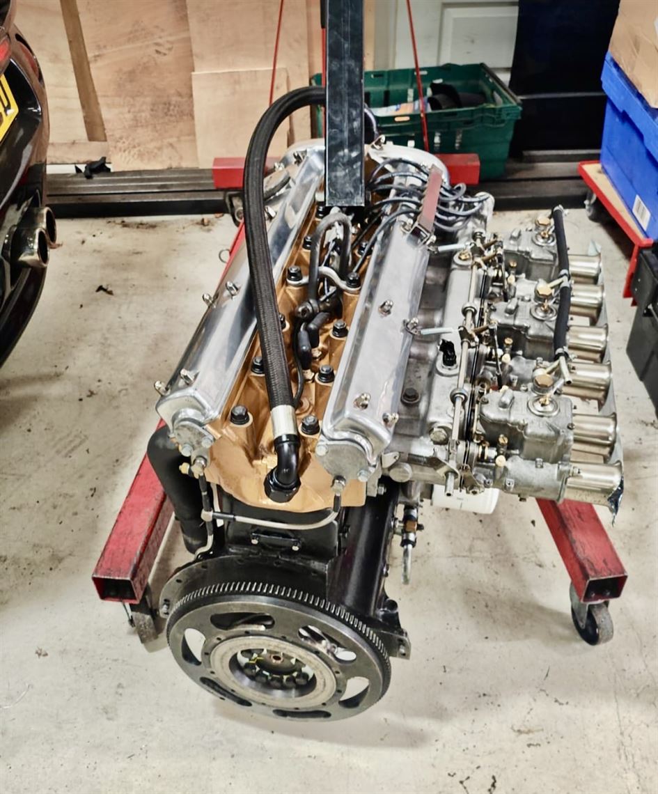 jaguar-e-type-semi-lighweight-fia-race-car