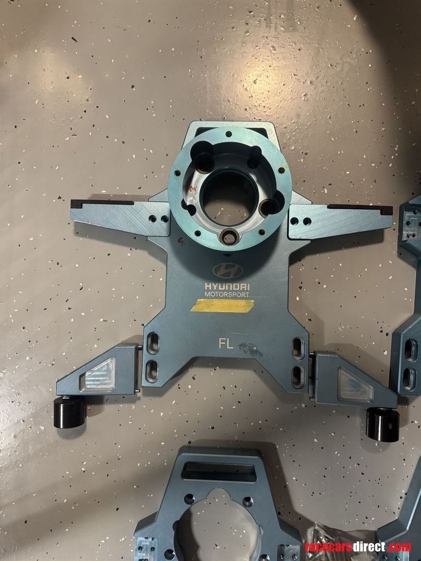 hub-stand-systemfake-wheels