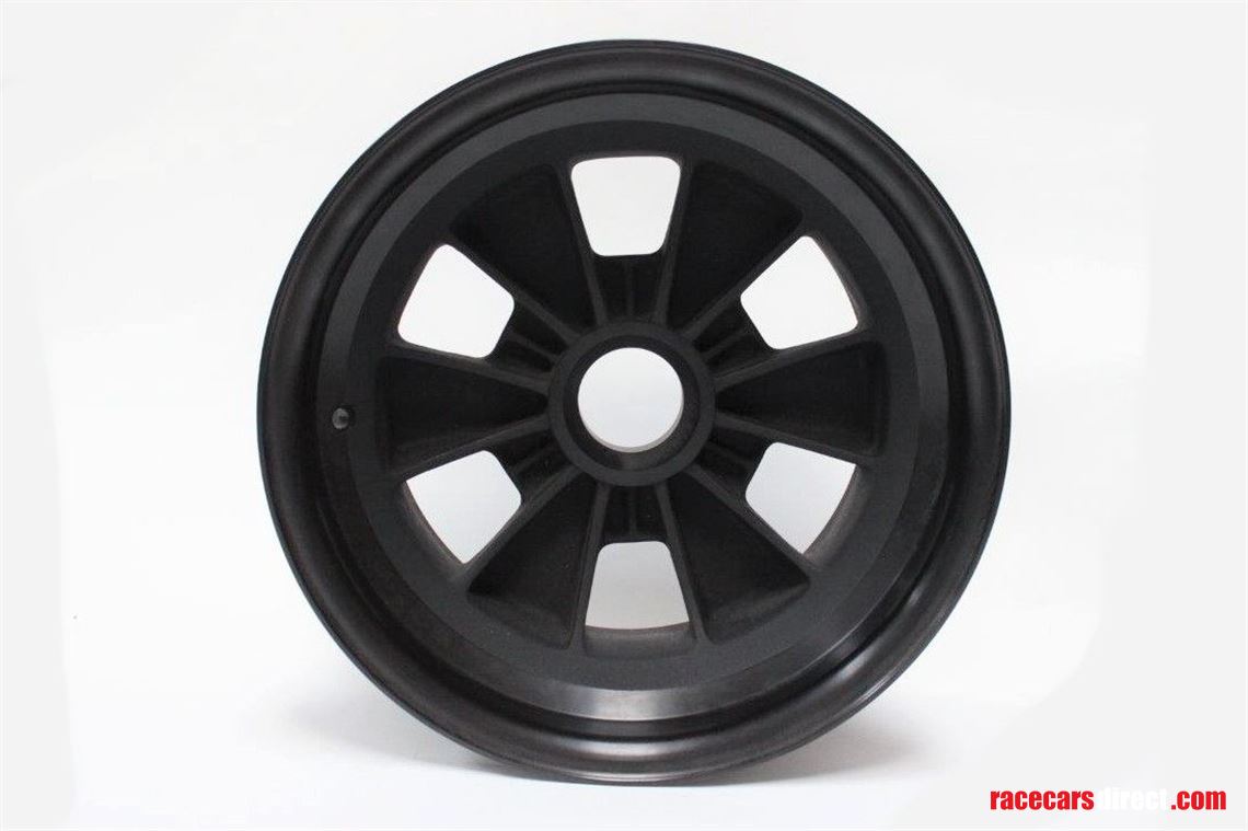 crosthwaite-gardiner-ac-cobra-halibrand-wheel