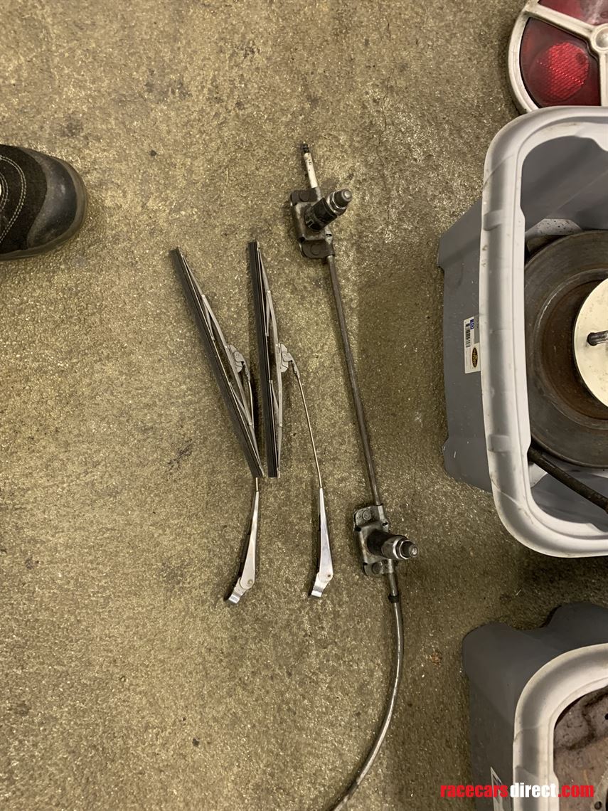 tvr-1800sgranturagriffith-200