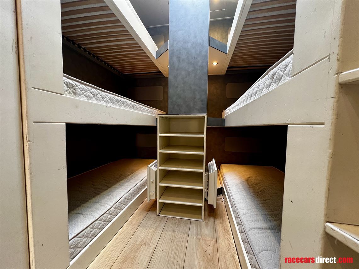 racetrailer-w-kitchen-6-bedroom-ac-full-equip