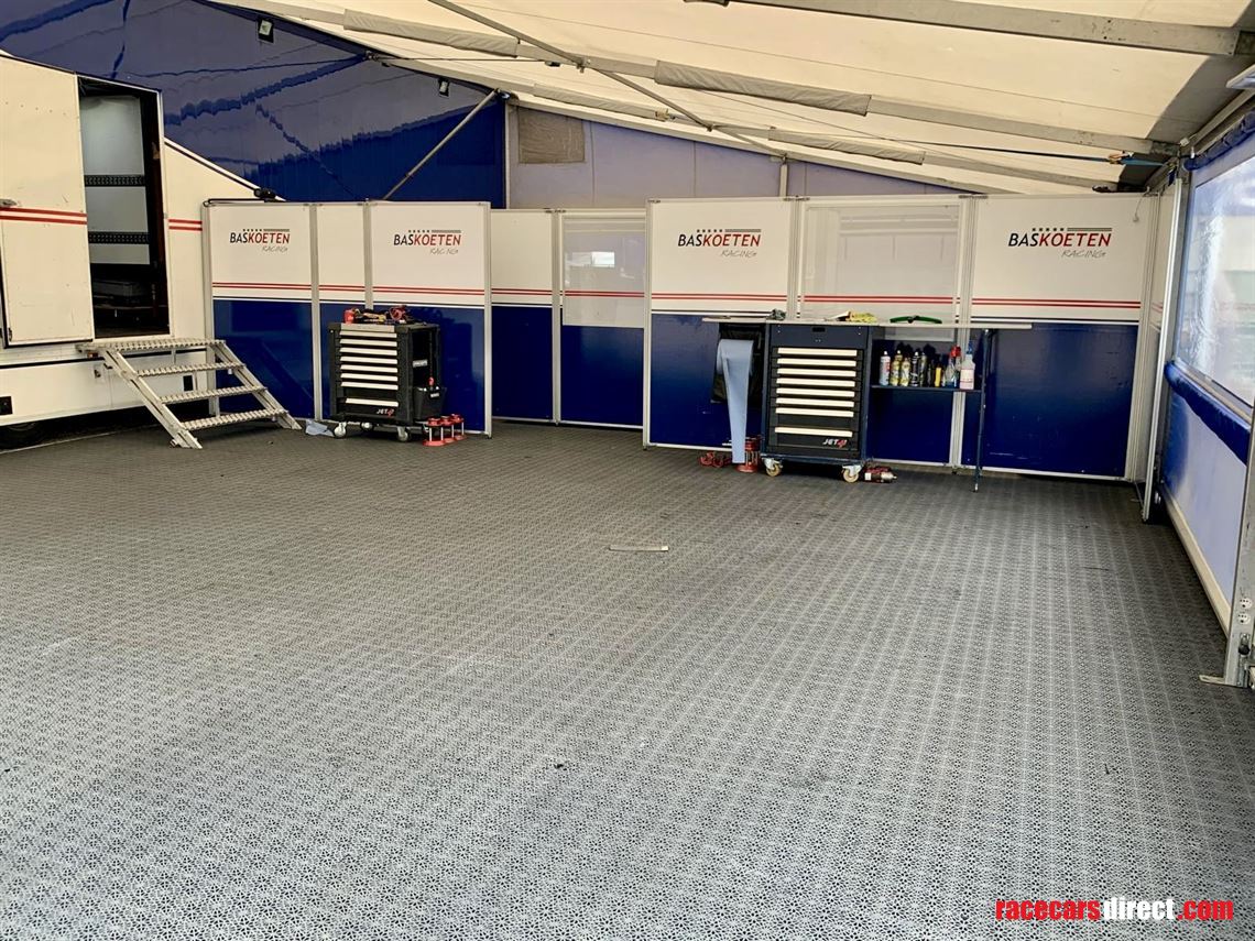 racetrailer-w-kitchen-6-bedroom-ac-full-equip