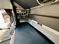 racetrailer-w-kitchen-6-bedroom-ac-full-equip