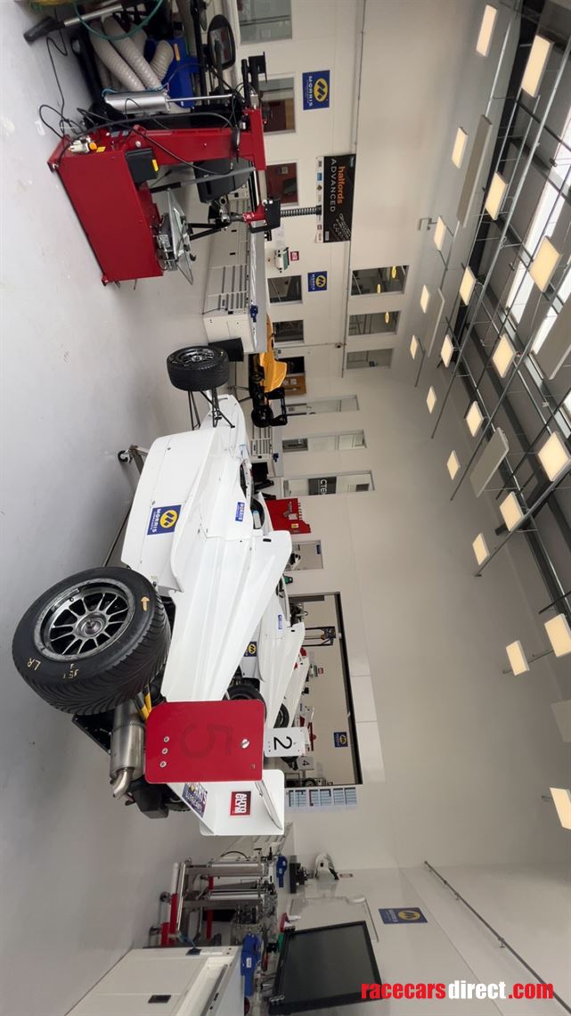 young-technician-looking-for-opportunities