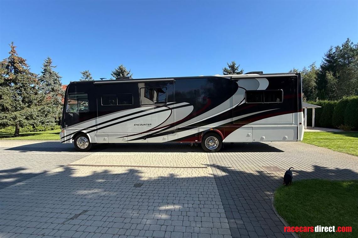 for-sale-rv-motor-home-by-ford-coachman-like